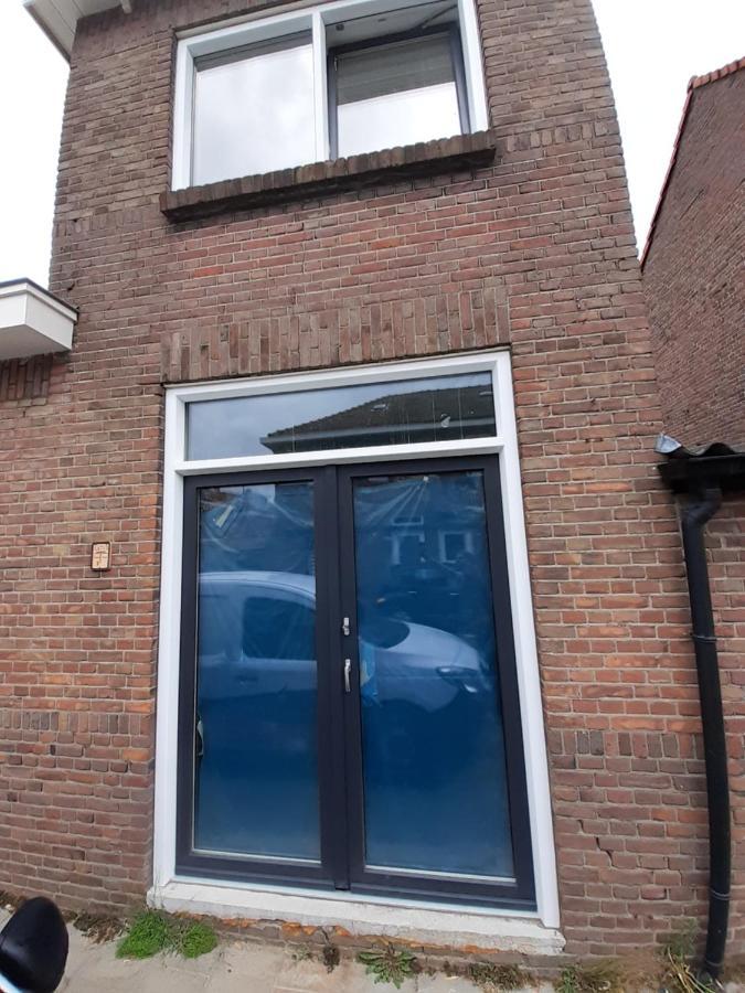 Appartement Deluxe 提耳堡 外观 照片